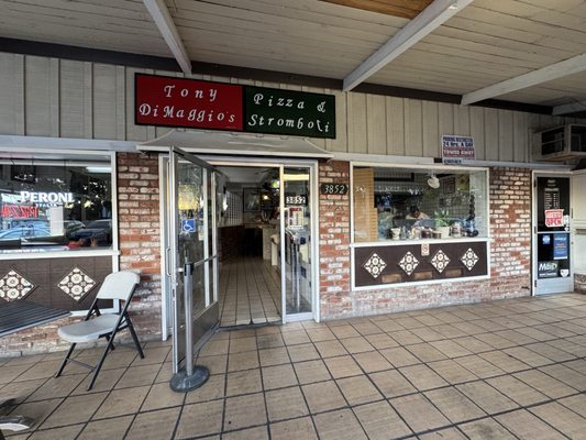 Tony Di Maggio’s Pizza by null