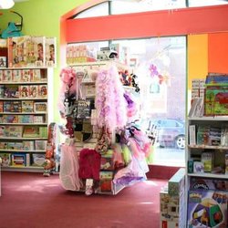Henry Bear's Park - Where every shelf holds a new adventure--welcome inside!