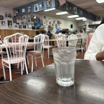 J & A's Cafe - Cafes Near Me - Duarte, California