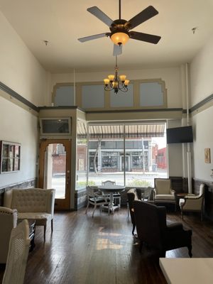 Petaluma Cheese Shop / Barber Cellars Winery by null