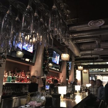 District - Cocktail Bars Near Me - Los Angeles, California