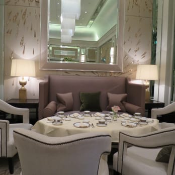 Palm Court - Lovely dining area - Tea Rooms Near Me - London, XGL Palm Court - Lovely dining area - Tea Rooms Near Me - London, XGL
