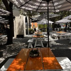 Down On Grayson - Big outdoor patio
