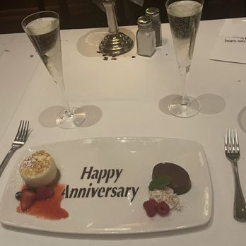 The Capital Grille - Steakhouses Near Me - Clayton, Missouri