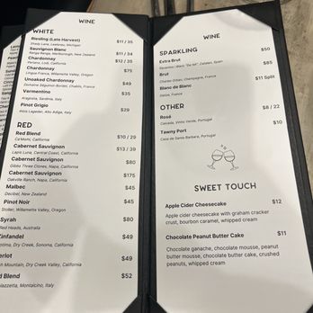 Applewood Kitchen And Bar - Drink Menu - Seafood Near Me - Greenville, Michigan