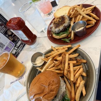 Mauka Market - Sports Bars Near Me - Honolulu, Hawaii
