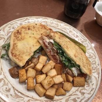 Another Broken Egg Cafe - Breakfast & Brunch Near Me - Winter Park, Florida