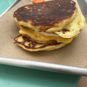 Mercado Sin Nombre - Breakfast sandwich with pancake buns - Mexican Near Me - Austin, Texas