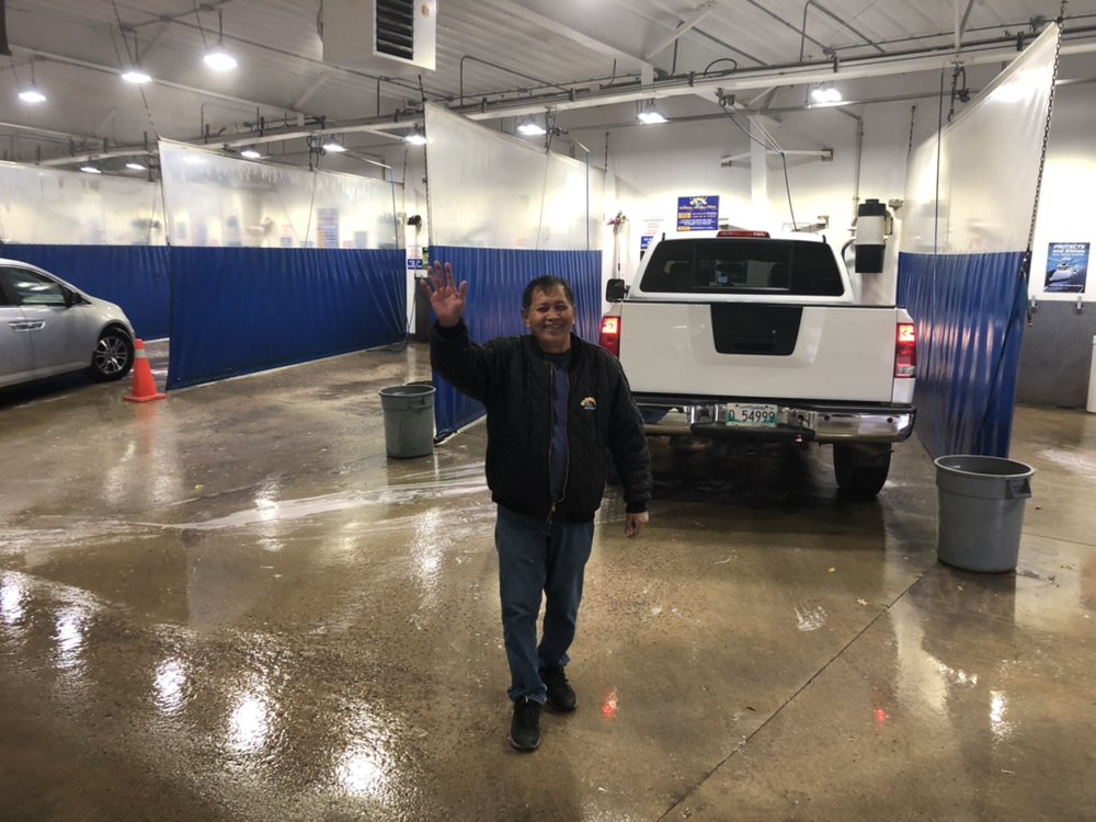 BUBBLE BATH CAR WASH Updated July 2024 2449 Main St, Winnipeg