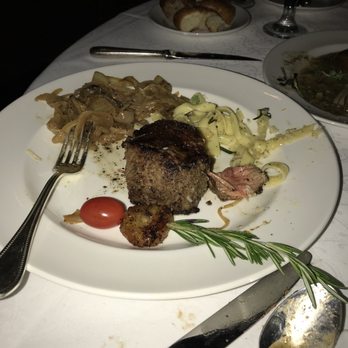 Grill 225 - Steakhouses Near Me - Charleston, South Carolina
