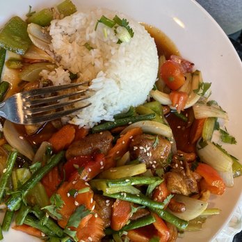 Mangrove Cafe & Bakery - Cashew chicken. - Thai Near Me - Spokane Valley, Washington Mangrove Cafe & Bakery - Cashew chicken. - Thai Near Me - Spokane Valley, Washington
