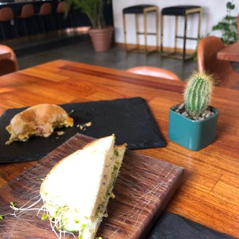 Falcon Coffee Bar - Coffee & Tea Near Me - Nashville, Tennessee