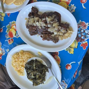 Southern Kitchen - Liver Dinner - Southern Near Me - Tacoma, Washington