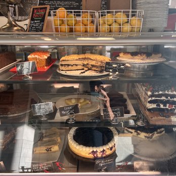 Tuscan Son - Cakes! - Italian Near Me - Los Angeles, California Tuscan Son - Cakes! - Italian Near Me - Los Angeles, California