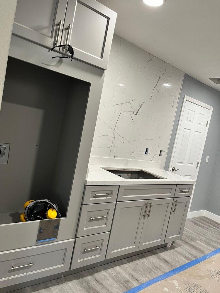Slide of Andino Handyman Services and Construction