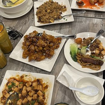 Wonderland Chinese - mapo tofu, sesame chicken, bbq pork fried rice, sweet and sour pork, beef udon - Chinese Near Me - Bishop, California Wonderland Chinese - mapo tofu, sesame chicken, bbq pork fried rice, sweet and sour pork, beef udon - Chinese Near Me - Bishop, California
