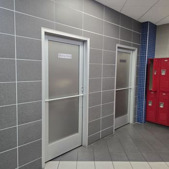 Fitness Connection - Women locker room - Gyms Near Me - Denton, Texas