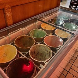 Panda Buffet - Great selection of ice creams!