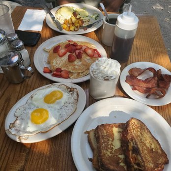 Strawberry Place - Breakfast & Brunch Near Me - Nyack, New York