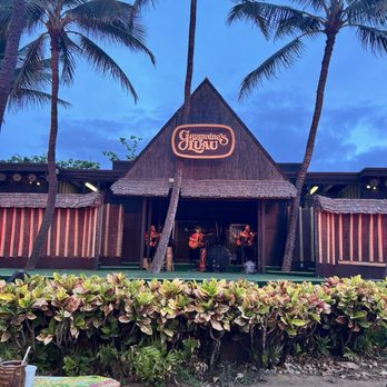Germaine's Luau - The stage of Germaine Luau - Hawaiian Near Me - Kapolei, Hawaii