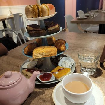 Quelque Chose Macaron Boutique - High tea pastries, macarons, scones, tea - Bakeries Near Me - Ottawa, Ontario Quelque Chose Macaron Boutique - High tea pastries, macarons, scones, tea - Bakeries Near Me - Ottawa, Ontario