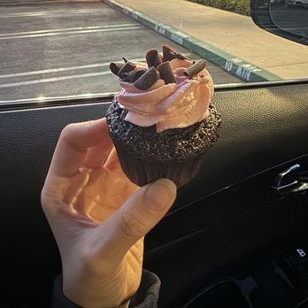 Dots Cupcakes - Black forest - Cupcakes Near Me - Irvine, California