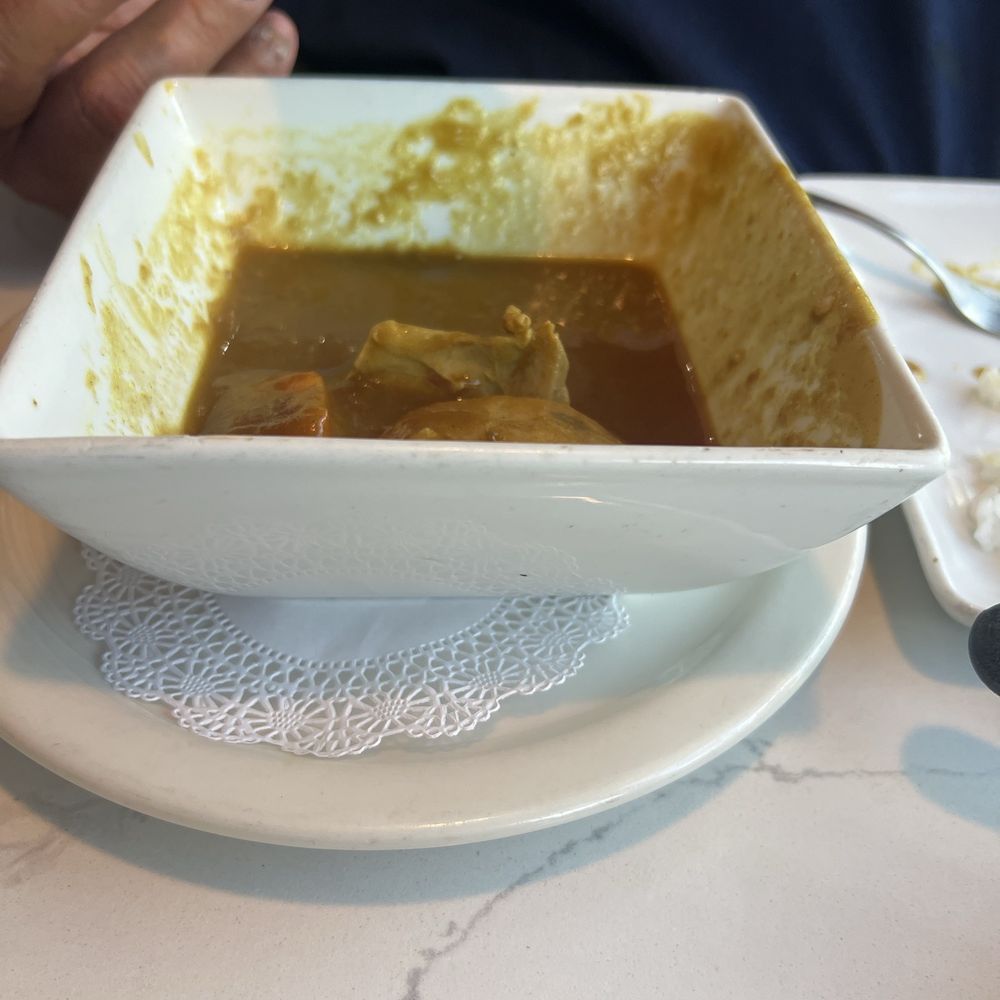 Eagle Cafe - Chicken curry -yes it was full - Breakfast & Brunch Near Me - Honolulu, Hawaii Eagle Cafe - Chicken curry -yes it was full - Breakfast & Brunch Near Me - Honolulu, Hawaii