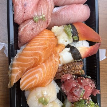FOB Sushi Bar - Sushi Bars Near Me - Seattle, Washington