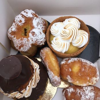 Helmut Newcake - Amazing gluten free pastries in Paris. - Gluten-Free Near Me - Paris, 75 Helmut Newcake - Amazing gluten free pastries in Paris. - Gluten-Free Near Me - Paris, 75