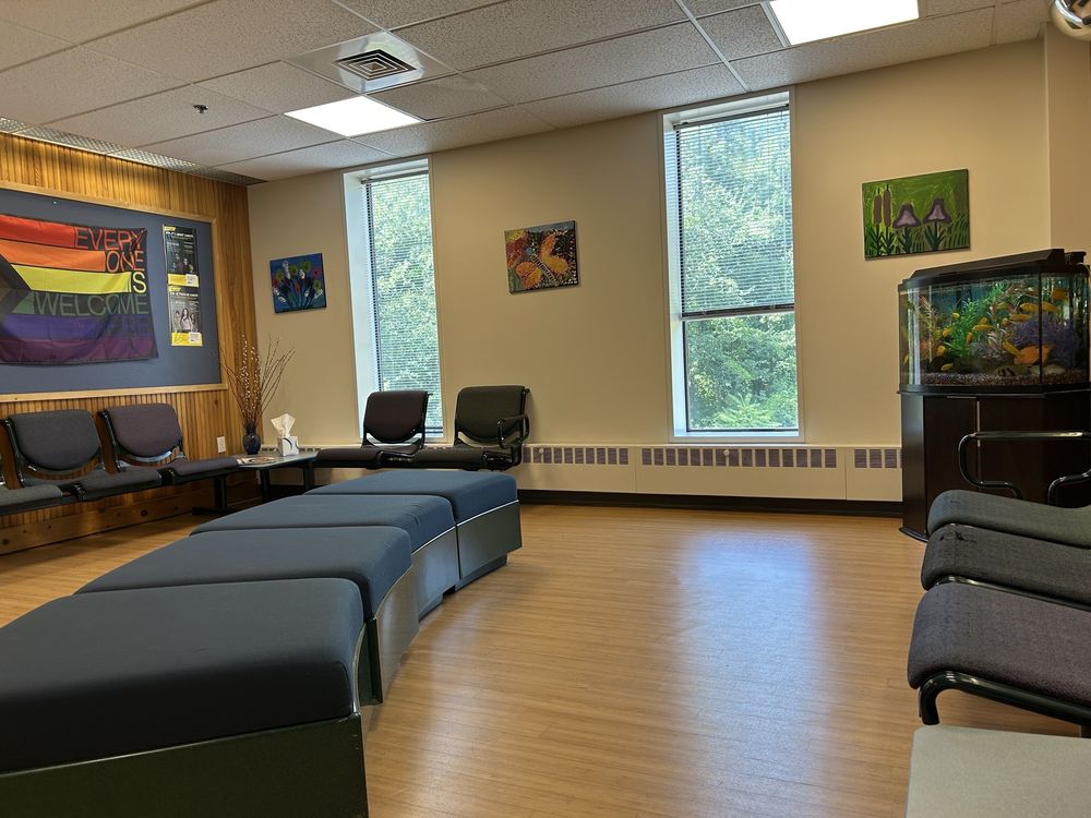 Whitney Pediatric & Adolescent Medicine PC - child therapist in Hamden, CT