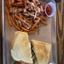 Ruby's - Poppin and sweet potato fries