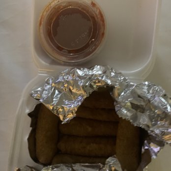 Chicago's Pizza - 8 Cheese Sticks with marinara - Pizza Near Me - San Antonio, Texas Chicago's Pizza - 8 Cheese Sticks with marinara - Pizza Near Me - San Antonio, Texas