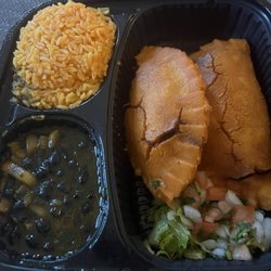 I Love Rosa - Empanadas, beans and rice