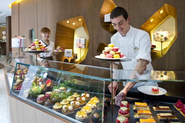 LE COMPTOIR DES PÂTISSERIES - Updated May 2026 - 251 rue Saint
