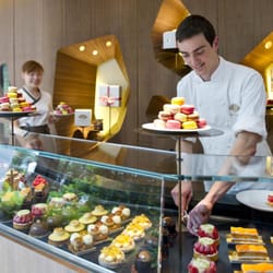 Le Comptoir des Pâtisseries - cake shop mandarin oriental paris