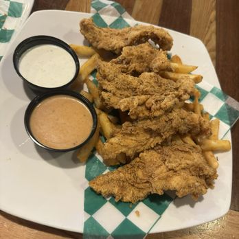 Iowa Taproom - Chicken Strips, Ranch - American Near Me - Des Moines, Iowa Iowa Taproom - Chicken Strips, Ranch - American Near Me - Des Moines, Iowa