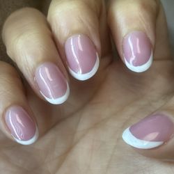 Vy Nails