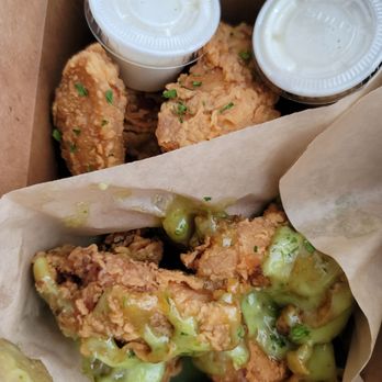 Frymazing - Half and half - top honey butter chicken wings and bottom half Jala-Lujha wings - Asian Fusion Near Me - Fairfield, California