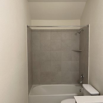 Kolor Pros Painting - Bathroom now looks like brand new - Painters Near Me - Round Rock, Texas