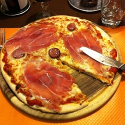 Les Tilleuls Restaurant - Pizza savoyarde aux diots et au jambon de Savoie