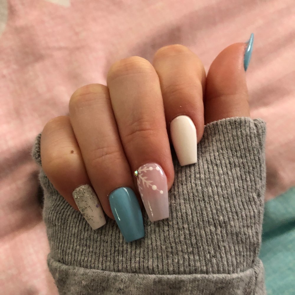 Bliss Nail Lounge - My first set ($35) - Nail Salons Near Me - Plantation, Florida