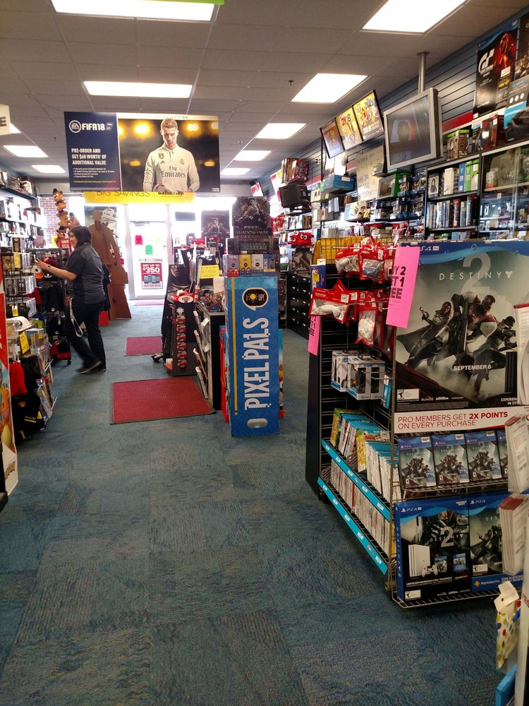 GameStop Logo