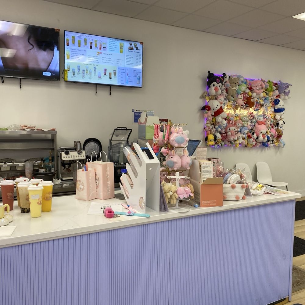 Tea Time - Interior - Coffee & Tea Near Me - Elgin, Illinois