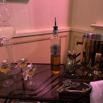 Pineapple & Pearls - Pre dinner drink station - New American Near Me - Washington, DC, District of Columbia Pineapple & Pearls - Pre dinner drink station - New American Near Me - Washington, DC, District of Columbia