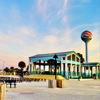 Pensacola Beach - "The Pavilion on Pensacola Beach" la vie en rose OuiOui. - Beaches Near Me - Pensacola Beach, Florida Pensacola Beach - "The Pavilion on Pensacola Beach" la vie en rose OuiOui. - Beaches Near Me - Pensacola Beach, Florida