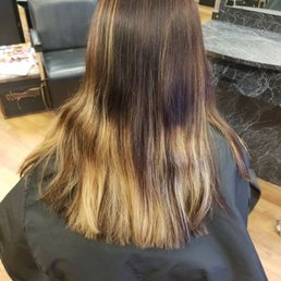 Bam Style - The salon had dyed my hair like this... - Hair Salons Near Me - Duluth, Minnesota
