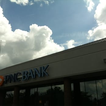 PNC Bank - Outside on a beautiful banking day! - Banks & Credit Unions Near Me - Louisville, Kentucky PNC Bank - Outside on a beautiful banking day! - Banks & Credit Unions Near Me - Louisville, Kentucky