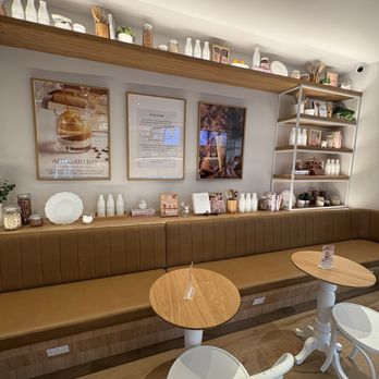 Bacio Di Latte - Gelato Near Me - Newport Beach, California