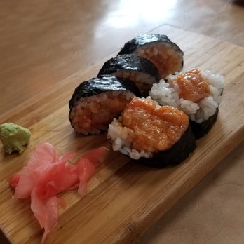 Restaurant Kunio - dynamite roll (hamachi and tobikko with spicy sauce) - Japanese Near Me - Waipahu, Hawaii Restaurant Kunio - dynamite roll (hamachi and tobikko with spicy sauce) - Japanese Near Me - Waipahu, Hawaii