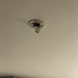 Country Inn & Suites by Radisson, Waterloo, IA - The smoke detector was missing